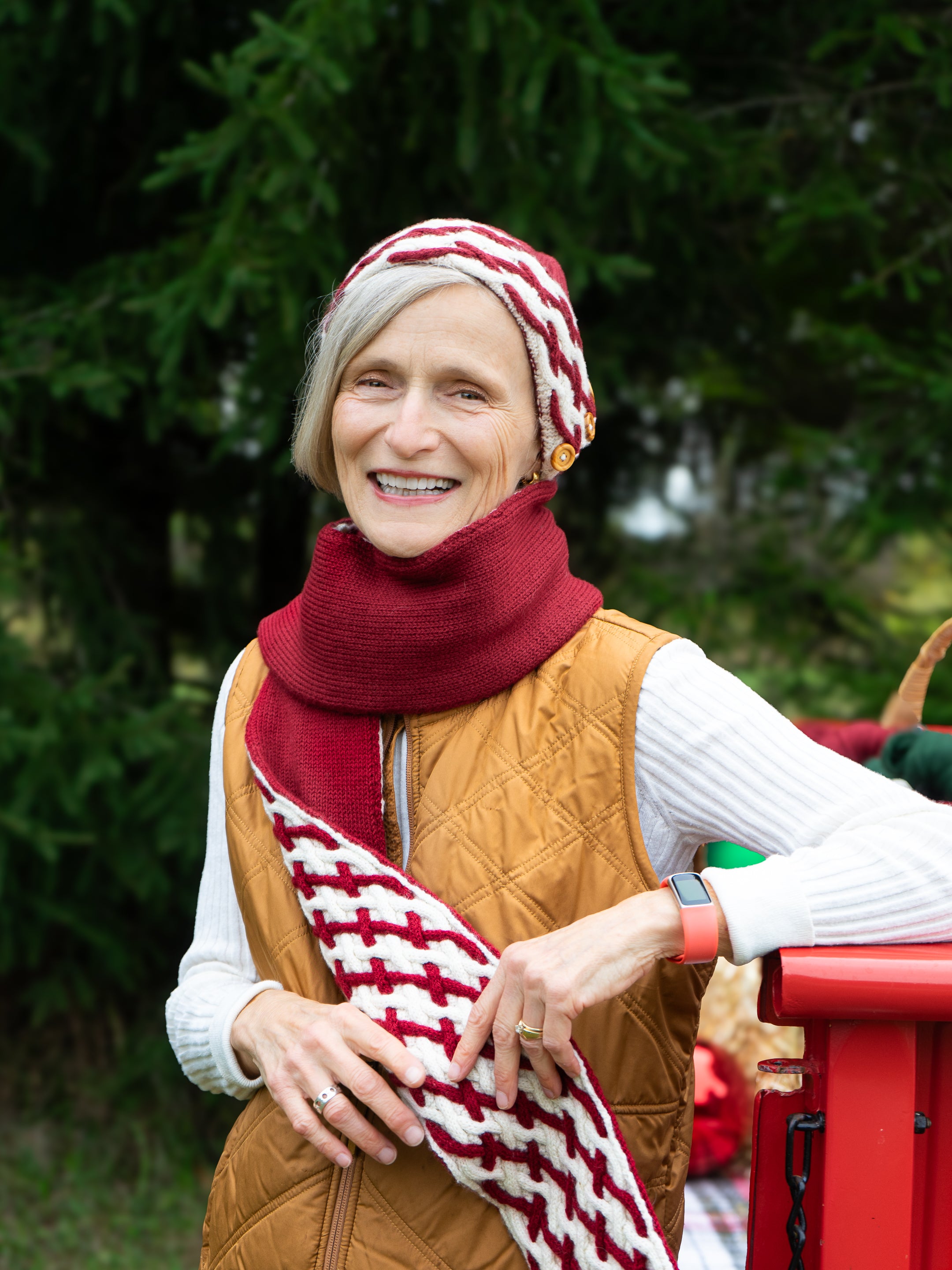 Cabled Plaid Scarf & Hat By Isle of Yarn