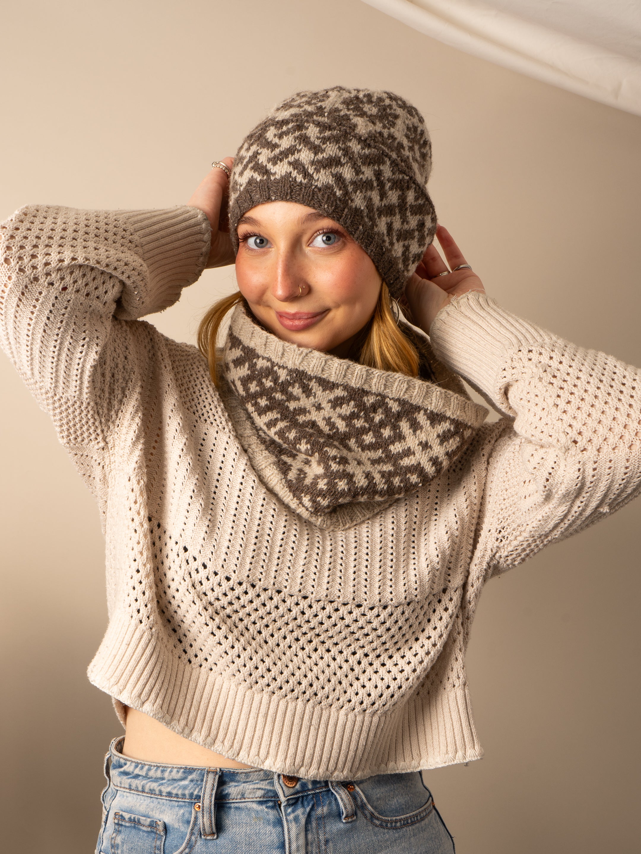 Cob Hat Knit Kit <br><small>yarn & knitting pattern kit</small>