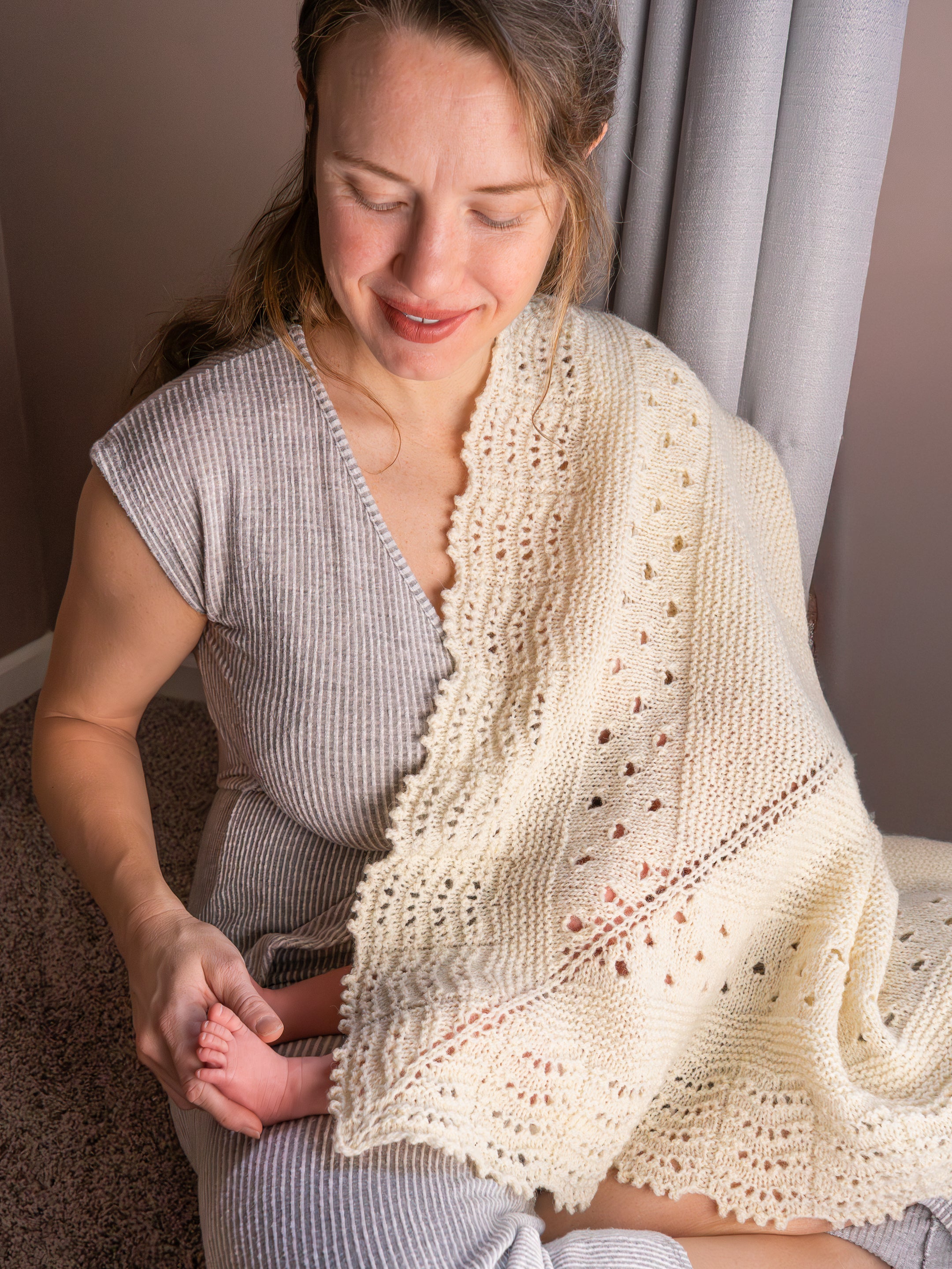 Polkadotty Square Hap <br/><small>knitting pattern</small>