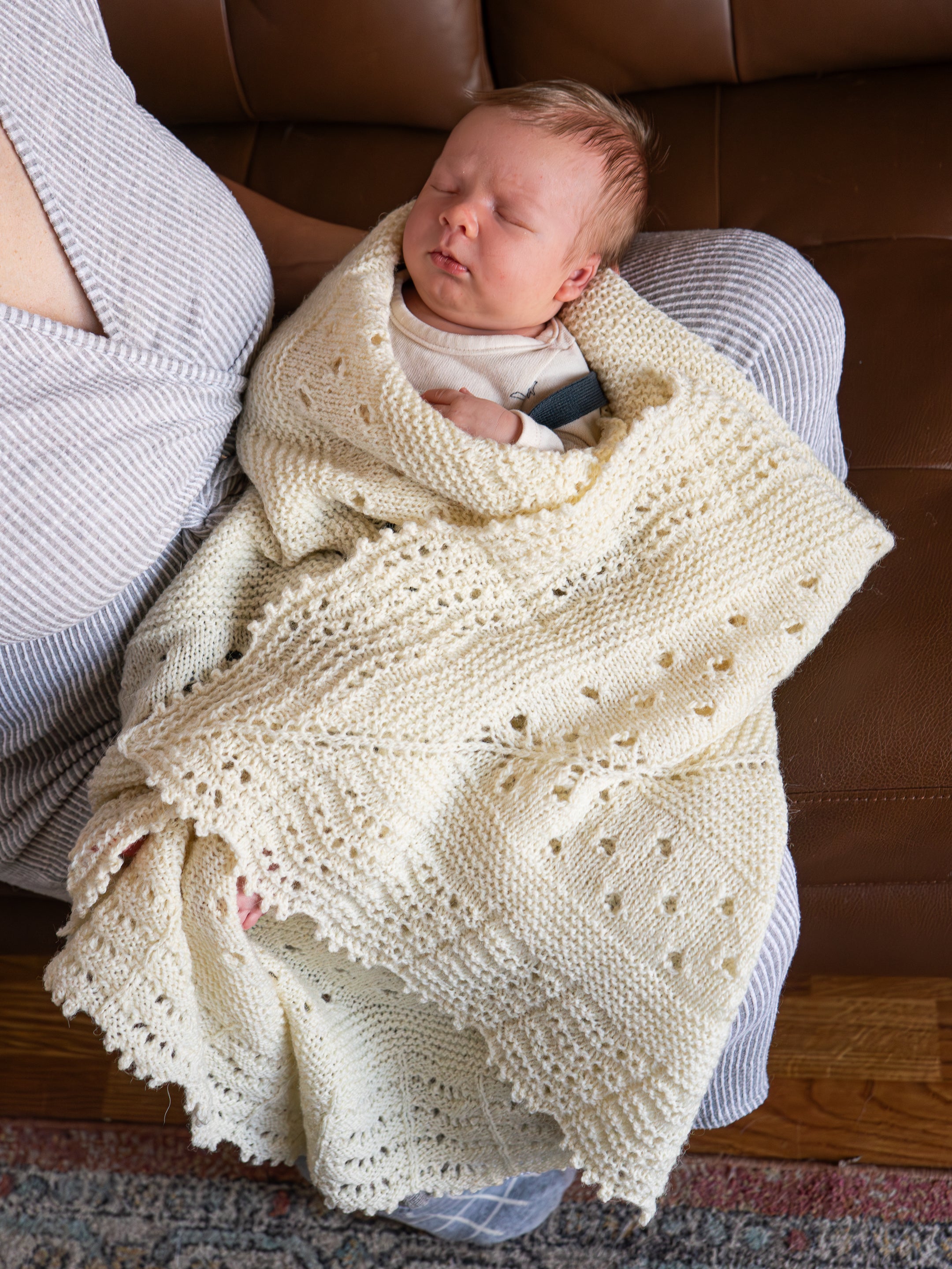 Polkadotty Square Hap <br/><small>knitting pattern</small>