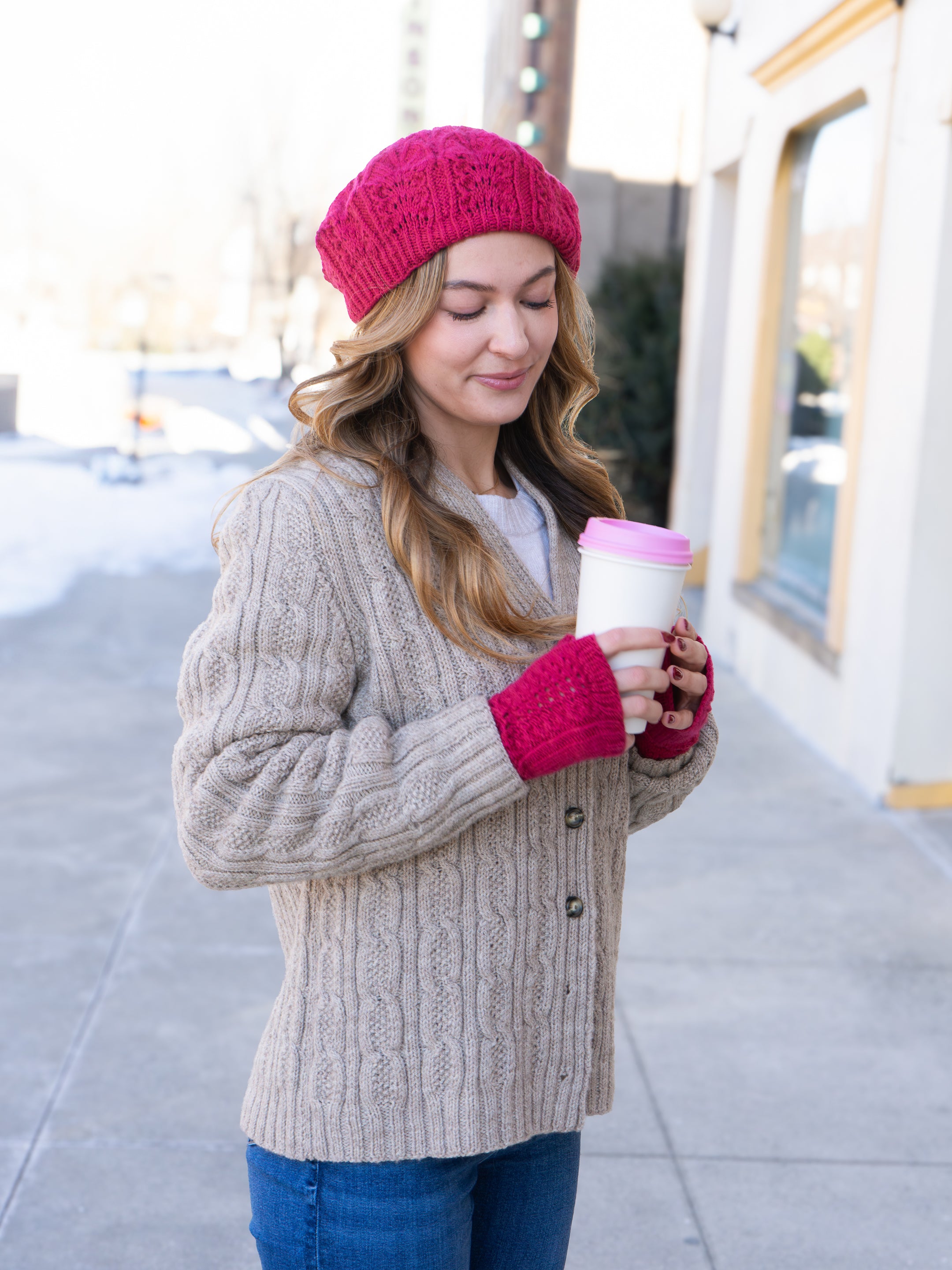 Unbroken cardigan <br/><small>knitting pattern</small>