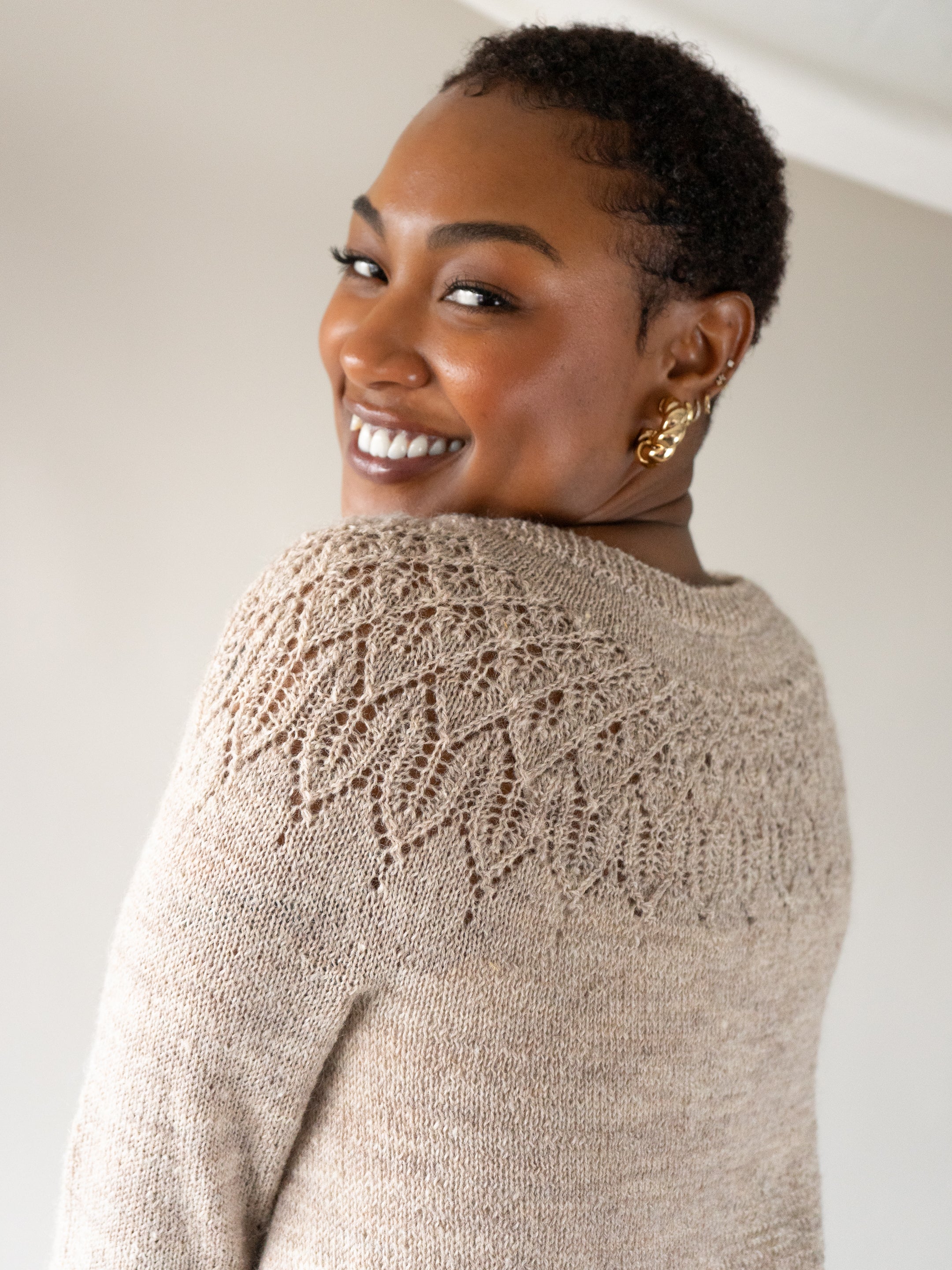 Spellcaster Long sleeve <br/><small>knitting pattern</small>