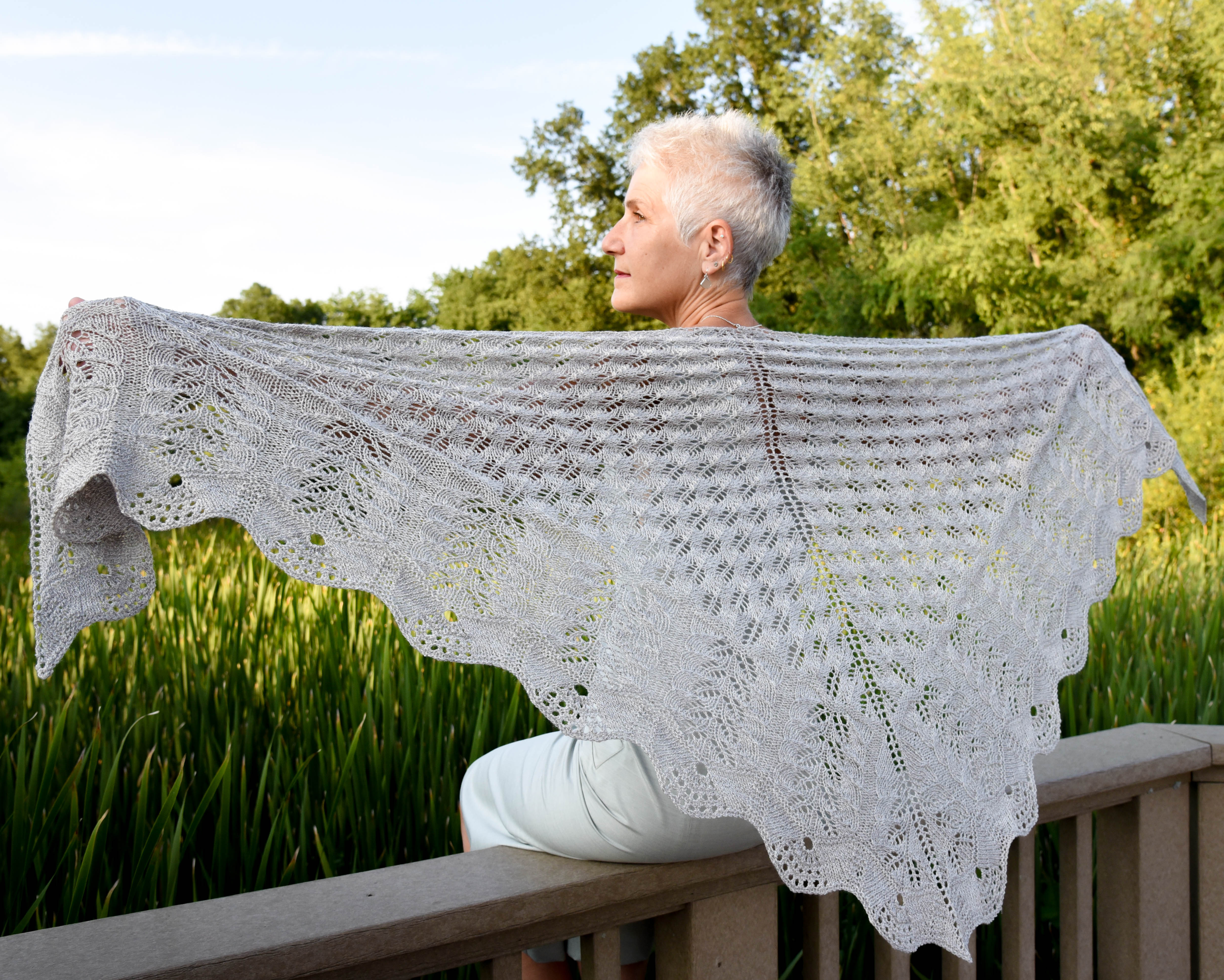 Triangular Shawl 17091/ Handmade Weaving on the Loom offers / Scarf / Warm Shawl / 100% Natural Wool / Gift Idea / Stitched Insects